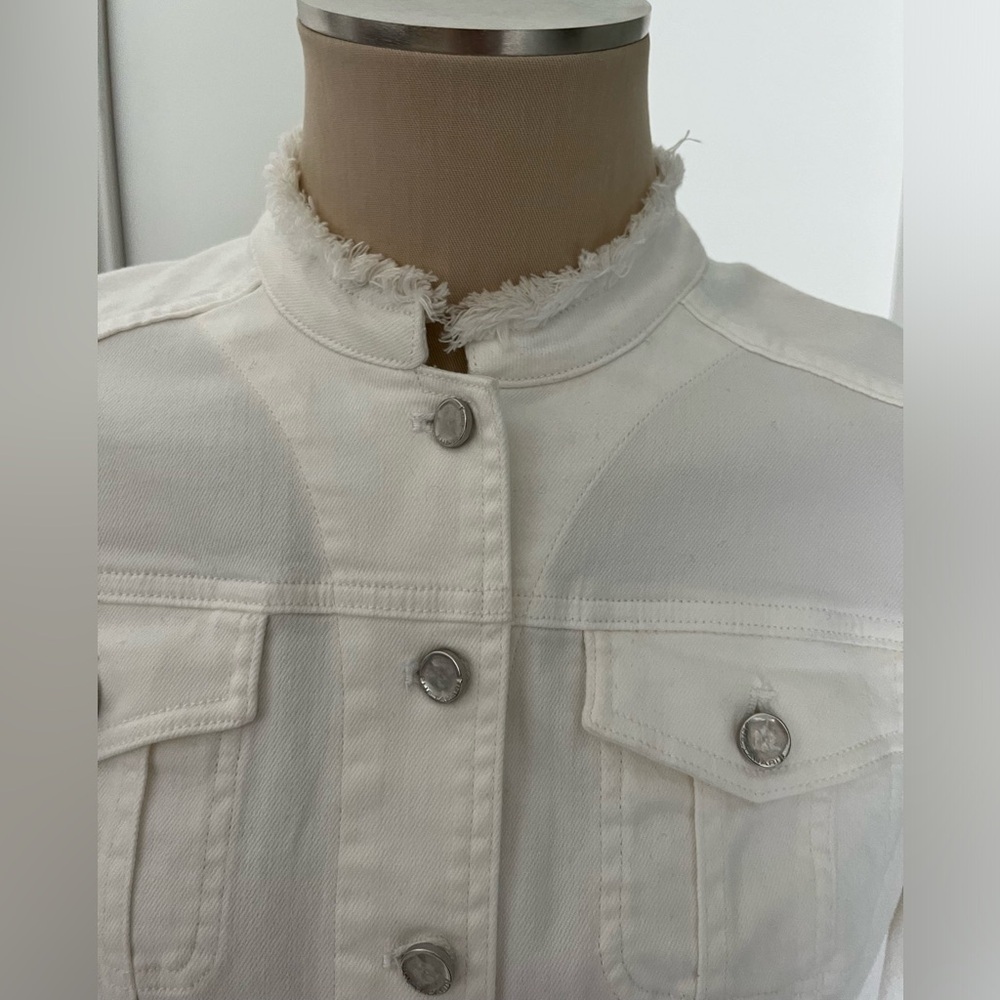 Ellie Tahari Meggie Lace Back Denim Jacket - Picture 3 of 12
